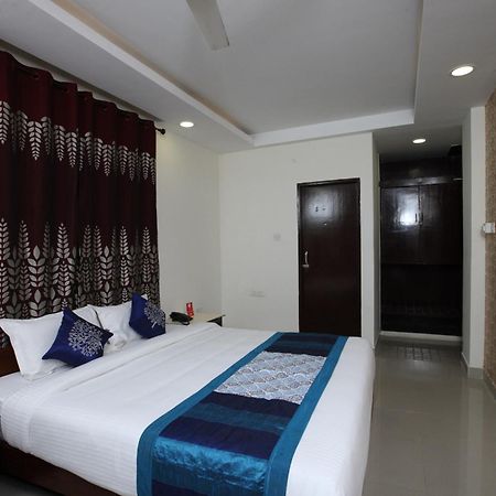 Hotel Ar Residency Csennai Kültér fotó